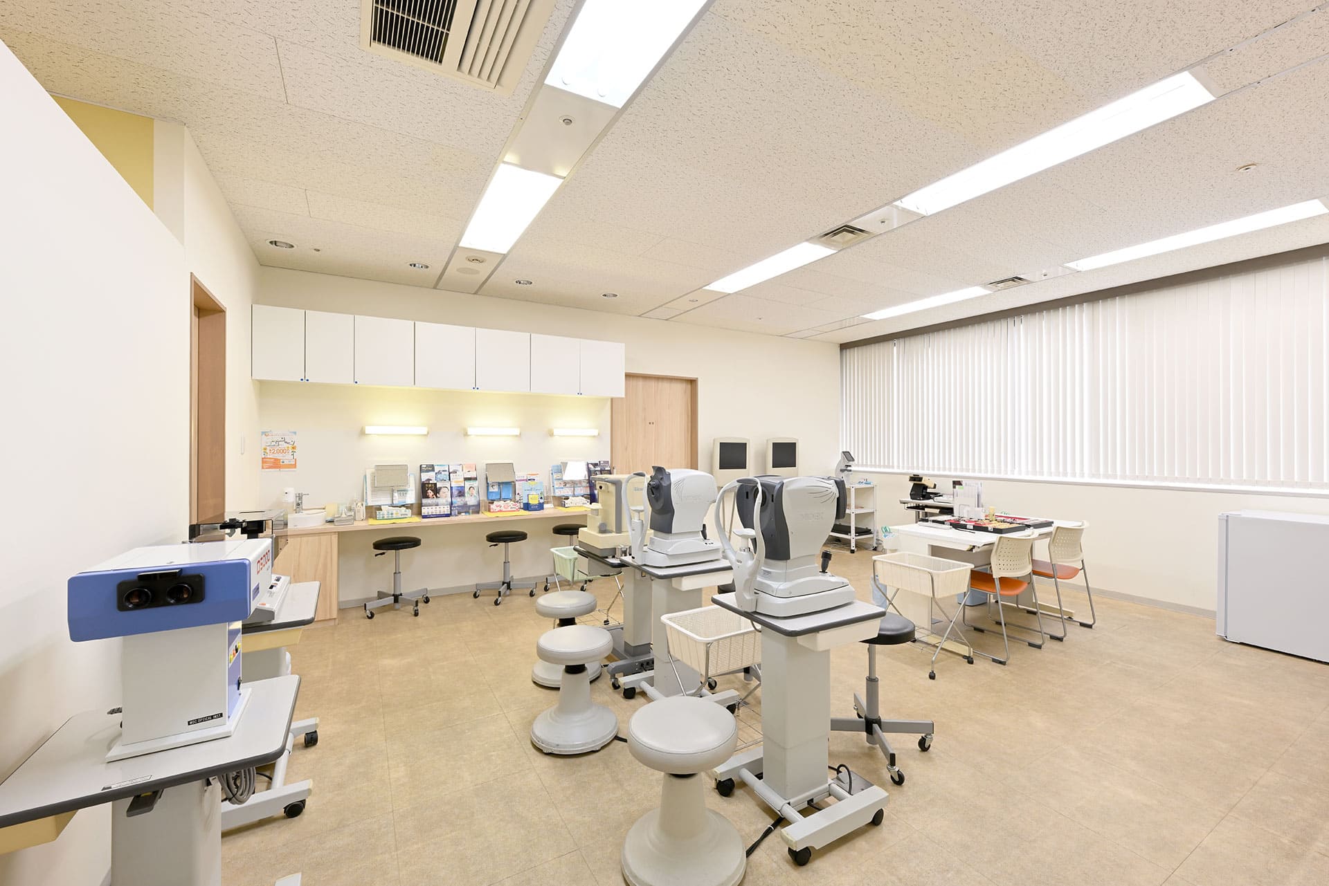 メインビジュアル02（PC）